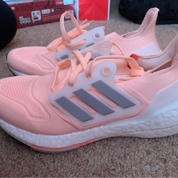 Adidas Peach Sneakers - Picture 3 of 7